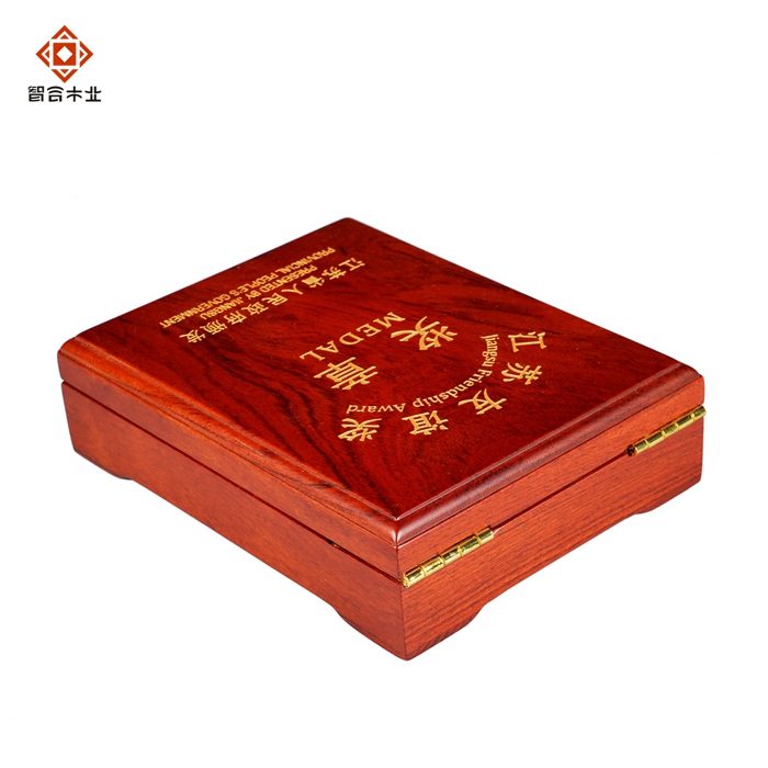 花梨木實(shí)木徽章紀(jì)念幣木盒