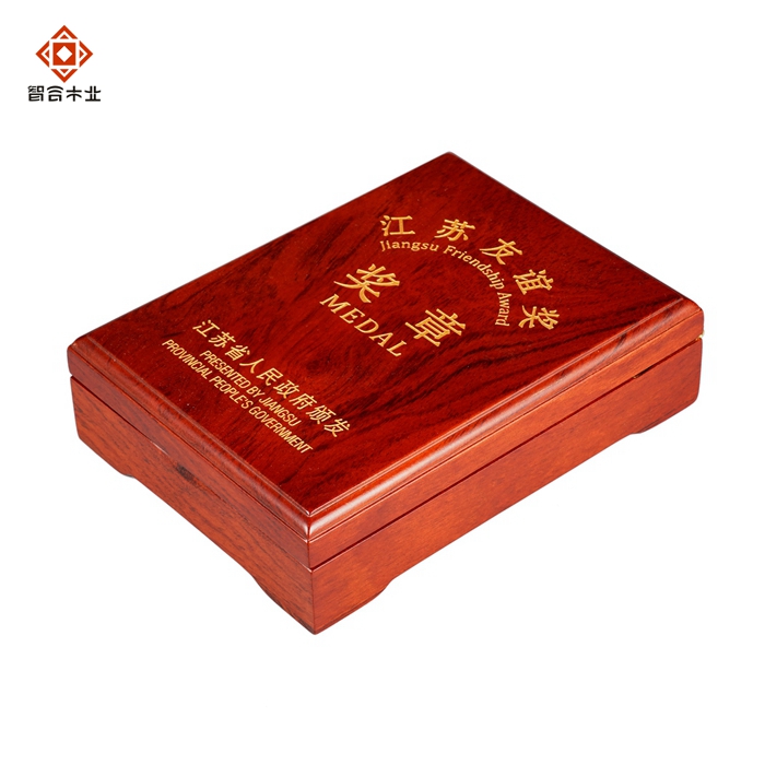 花梨木實(shí)木徽章紀(jì)念幣木盒