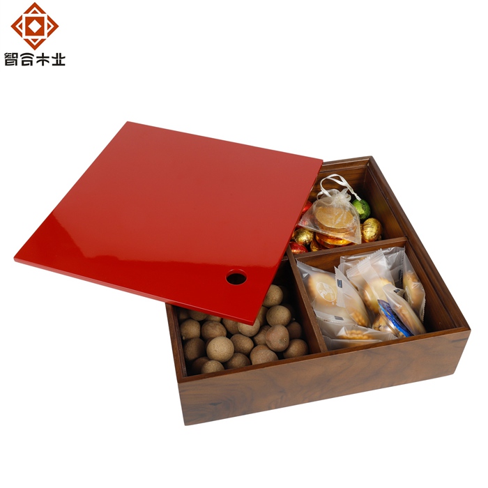 4分格帶蓋堅(jiān)果零食干果盤(pán)